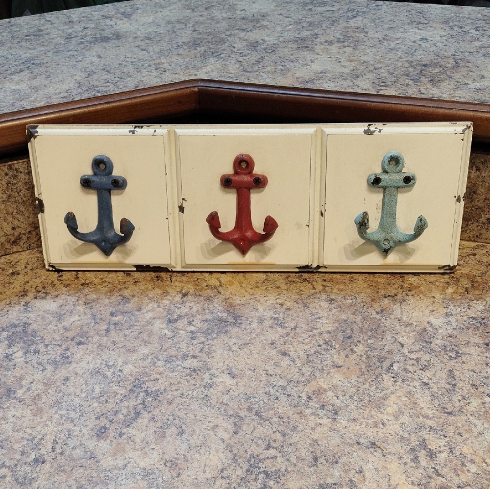 Coastal Anchor Wall Hooks - Cream with Blue, Red, Turquoise Anchors